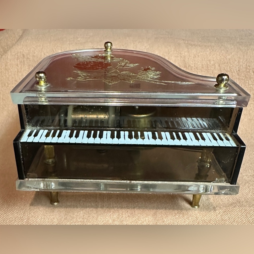 Vintage Sankyo Clear Acrylic Grand Piano Music Box Plays Edelweiss Floral Design - Picture 10 of 12